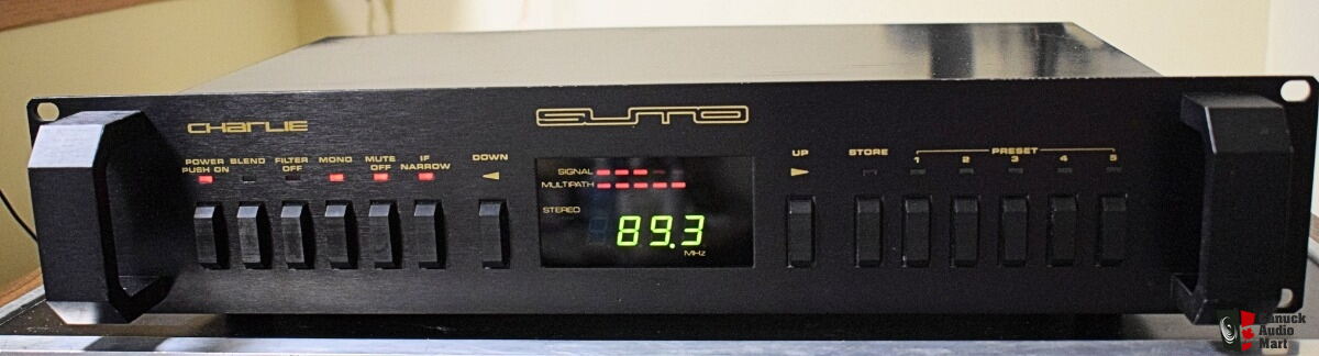 sumo-charlie-fm-tuner.jpg