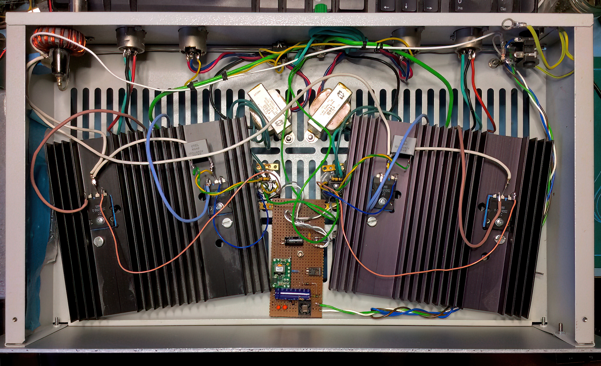 susan-hybrid-triode-bipolar-line-driver-inside-view-1-sharpen-Standard.jpg