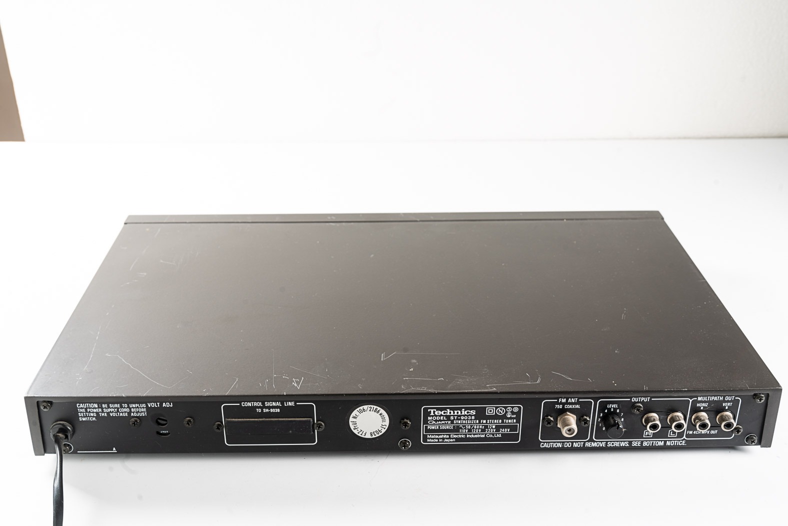 TC702777-2.jpg
