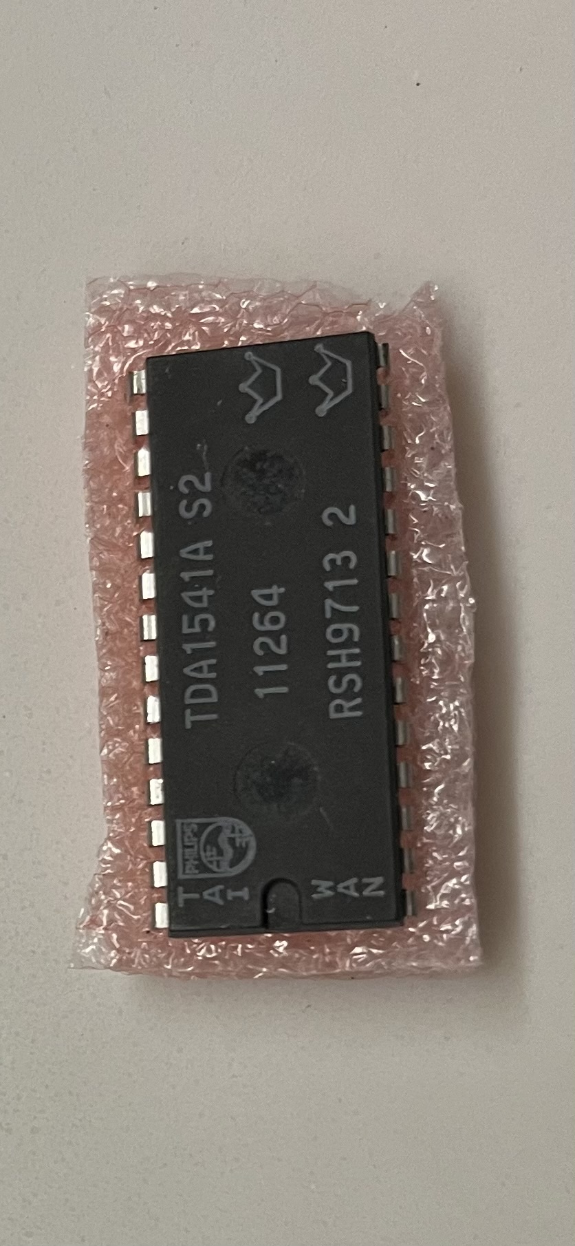 TDA1541 Double Crown.jpg