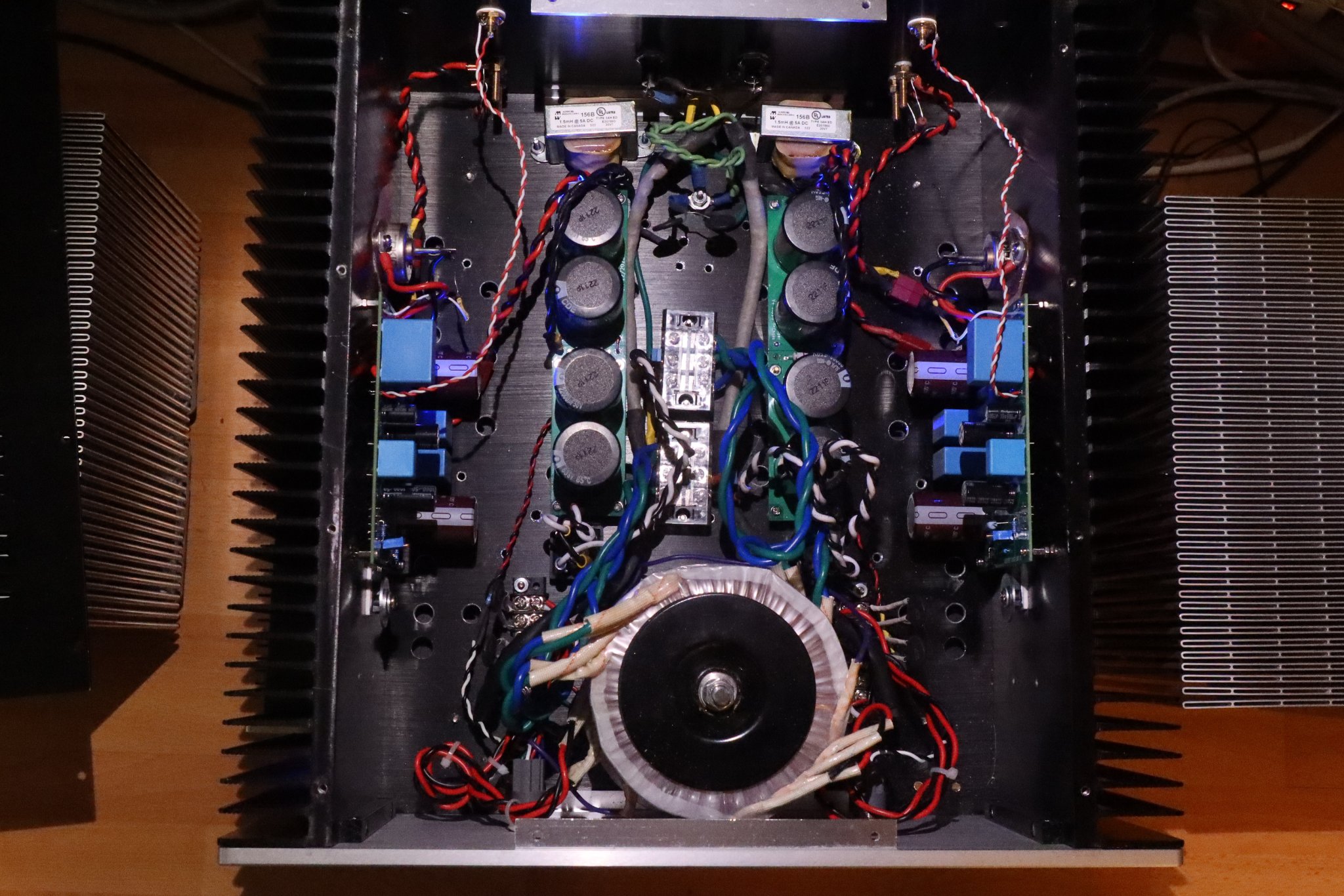 Tokin DEFISIT Duo Cap OS Interior view.JPG