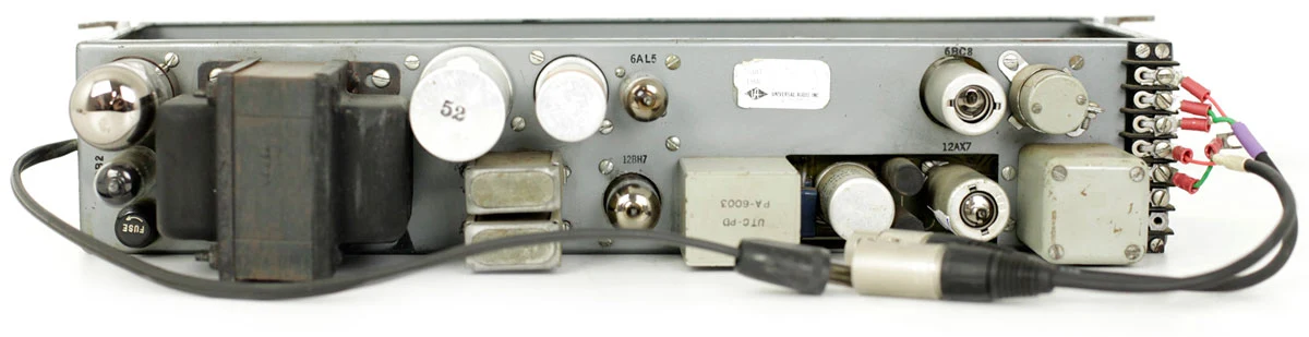 universal-audio-175b-rear.webp