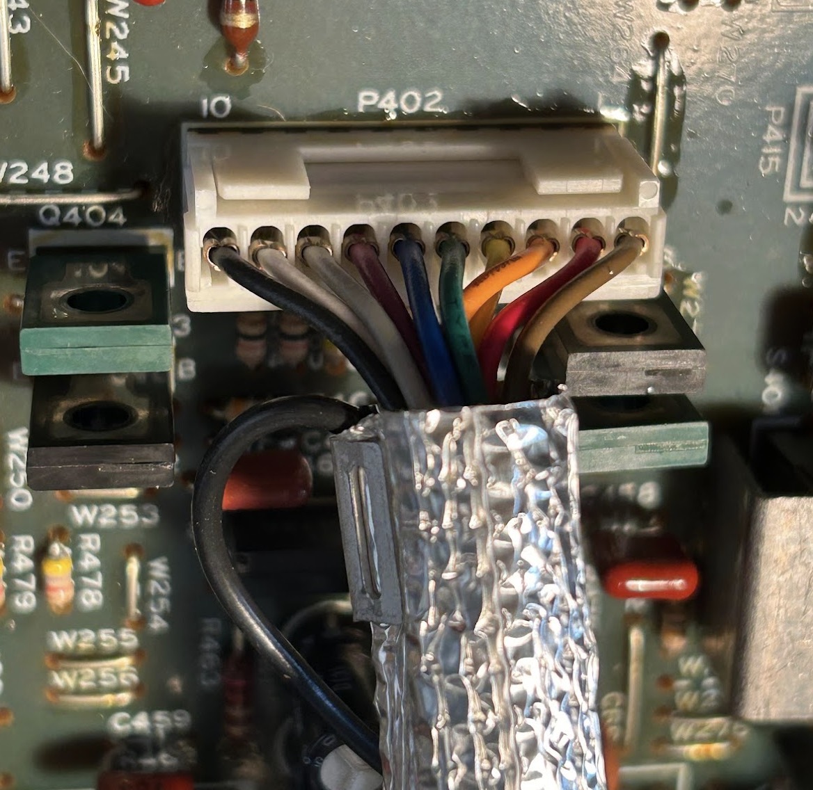 Wadia 16 Servo P402 conn.jpg