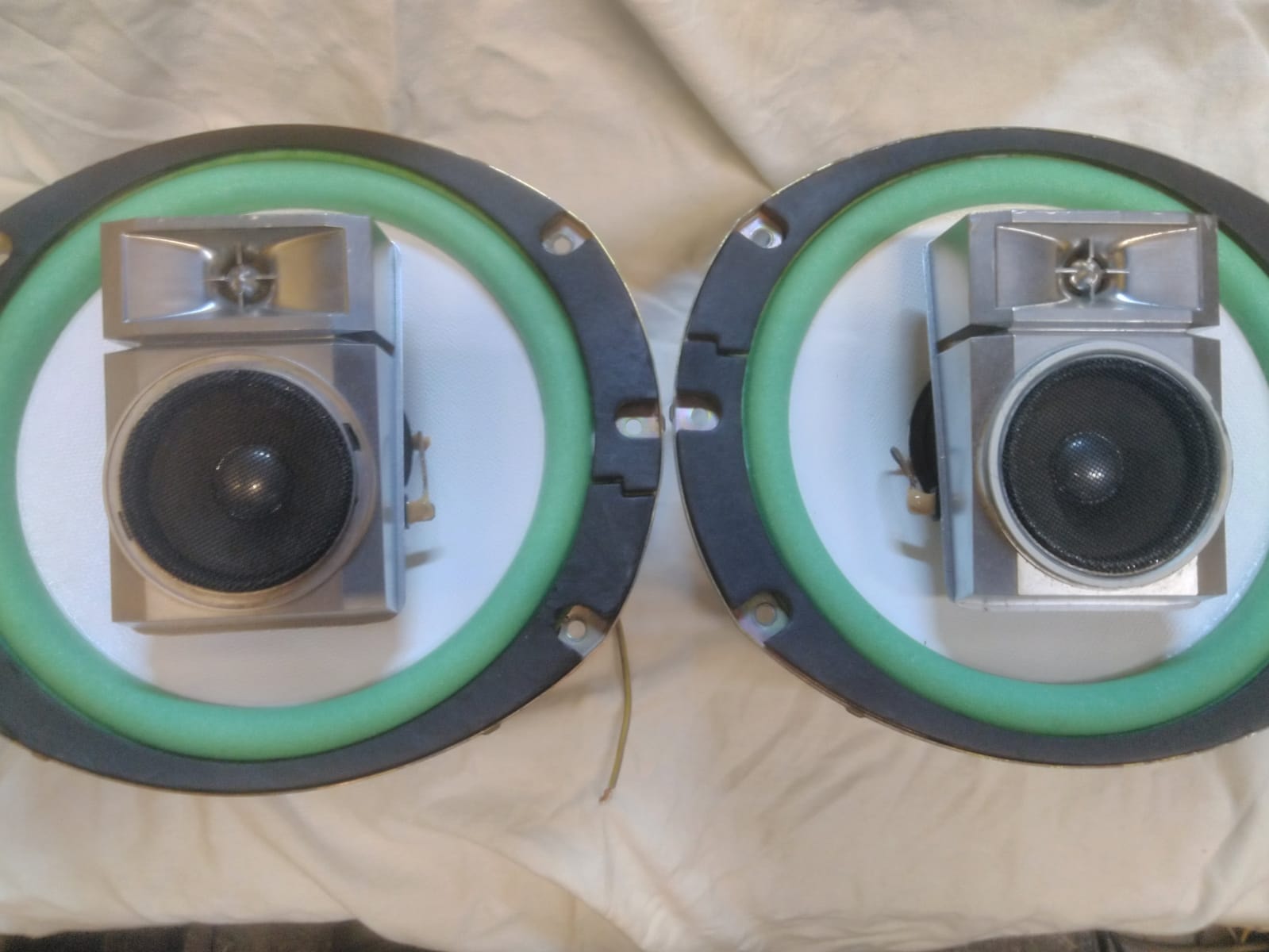 weird speakers.jpg