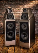 Wilson-Audio-Alexia-Loudspeaker.jpg