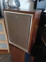 Akai Speakers 11.jpg