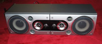 Powered_Speaker_1000px_DSC_4427C.jpg