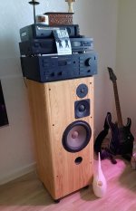hifi83b.jpg