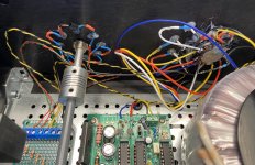 M&D Amp Interior 6 (Front Panel LEDs, Soft Start & LED R Board).jpg