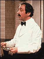 manuel-fawltytowers.gif