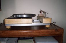 turntable 003_small.jpg