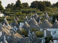 Alberobello_DGT012310-1200x900.jpg