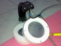26102008650-small.jpg