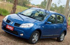 renault sandero.jpg