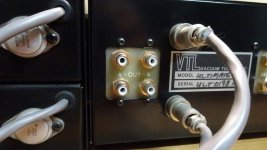 VTL The Ultimate Preamplifier-rear-II.jpg