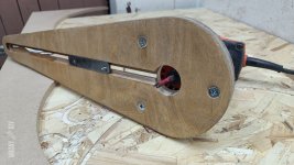 adjustable router-circle jig.jpg