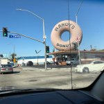 randy-s-donuts.jpg