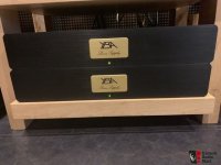 YBA Signature black front-III.jpg