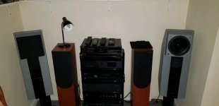 Roksan Ojan 3 grey-III.jpg