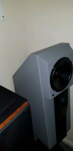 Roksan Ojan 3 grey-V.jpg