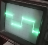 10KHz square wave on 10ohm parallel 470nF before Zobel network.png