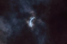 Solar_Eclipse_2024-04-08_DBS3556_crop_1500x1000.jpg