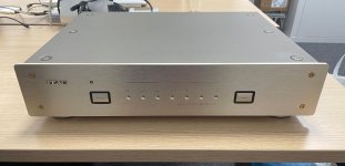 TEac D-T1.jpg