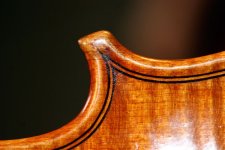 stradivari_corner.jpg