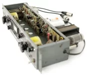 universal-audio-175b-inside.webp