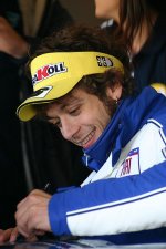 400px-valentino_rossi_2007_oct.jpg