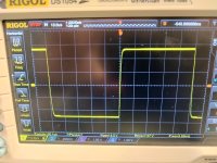 square_10kHz_about 6 WATT into 9R.jpg