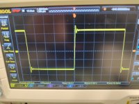 square_10kHz_about 6 WATT into 9R_with 120nF.jpg