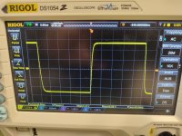 square_20kHz_about 6 WATT into 9R.jpg