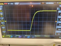 square_20kHz_about 6 WATT into 9R_slew rate.jpg