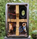 kef_ls50_inside_all_gross_web.jpg