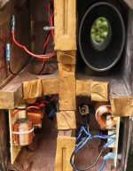 kef_ls50_inside_gross_web.jpg