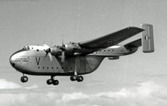 beverley-c-1-of-47-squadron-giving-a-display-in-1957-photo-ruthas-cc-by-3-0-741x471.jpg