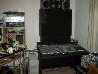 mackie32-8.JPG