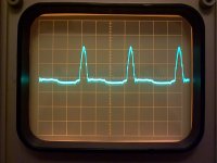 HeadRush_GroundedInput_20mV-div_MonitorEMI_5uS-div.jpg
