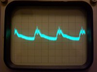 HeadRush_GroundedInput+choke_2mV-div_MonitorEMI.jpg