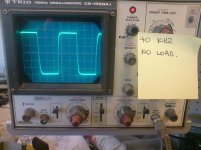 SQUARE 40 KHZ NO LOAD.JPG