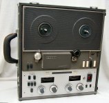 Sony Tapecorder 777 front III.jpg