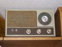 Lloyd's Radio mono.jpg