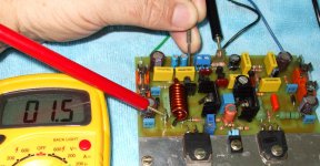 Finger in the input (220 ohms).jpg