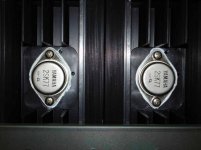 2SK77 on heatsink.jpg