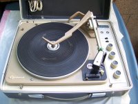 KLH Model 11 top view open.jpg