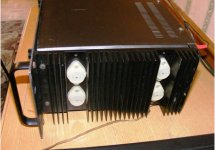 CM915_4.jpg