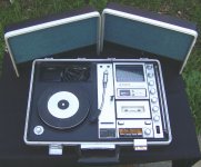 Sanyo G-2615N2 top + speaker.jpg