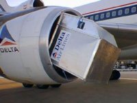 305_DC-10_SUCKS_UP_A_FOREIGN_OBJECT.JPG