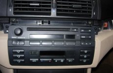 E46 Headunit 1.JPG